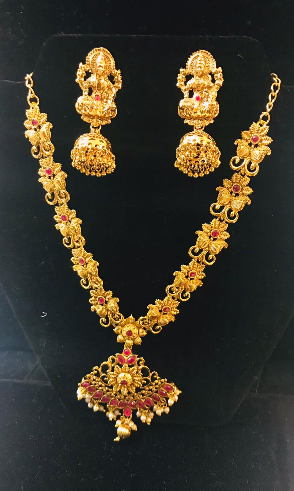 Traditional Necklace with Lakshmi Earrings Set 47830 Buy Costume
